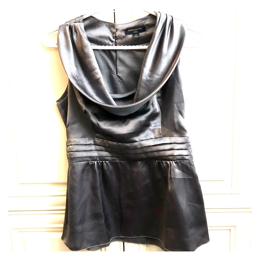 Banana Republic women’s sleeveless party top